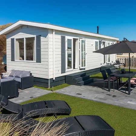 シャレー In The Dunes Nearby The *